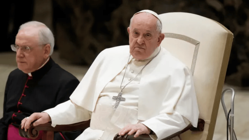 El estado de salud del papa Francisco sigue siendo crítico