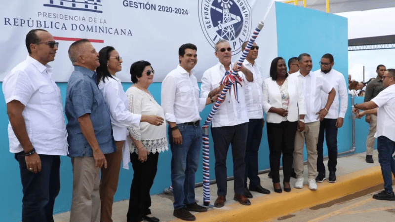 Presidente Luis Abinader y Wellington Arnaud inauguran Acueducto Miches-Zona Turística en El Seibo
