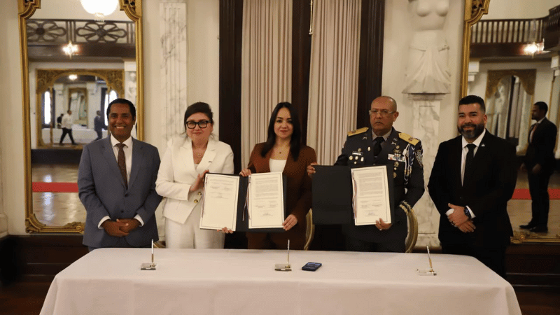 La Policía Nacional y el Gobierno de los Estados Unidos firman memorándum para fortalecer la seguridad ciudadana