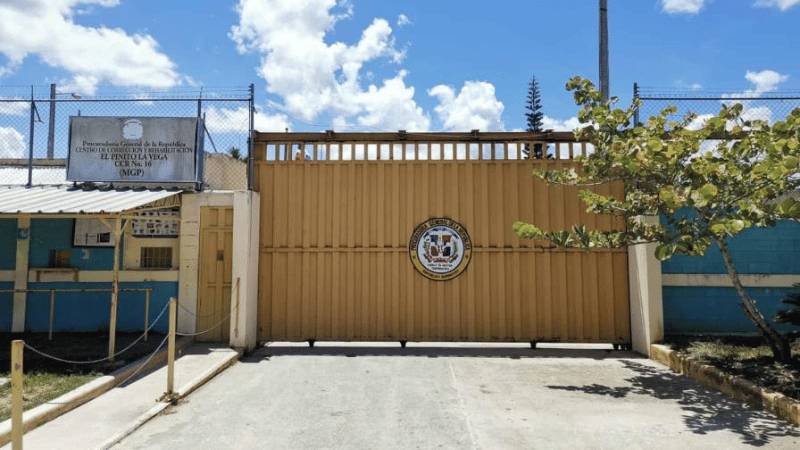 Envían a prisión a subdirector y seis agentes del CCR El Pinito por la muerte de un recluso