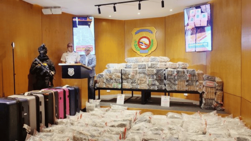 Ocupados 463 Paquetes de Cocaína en Peravia y 509 de Marihuana en La Romana