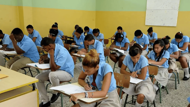 Ministerio de Educación Habilita Inscripción para Alumnos Pendientes de Pruebas Nacionales de Años Anteriores al 2025