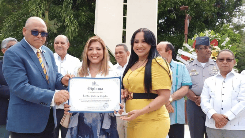 El Colegio Dominicano de Periodistas, Seccional Espaillat, reconoce a Julieta Tejada por su destacada trayectoria en los medios de comunicación