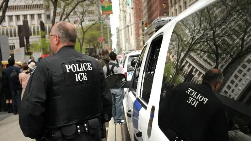 Temor e incertidumbre entre inmigrantes en Washington por redadas en restaurantes y a repartidores