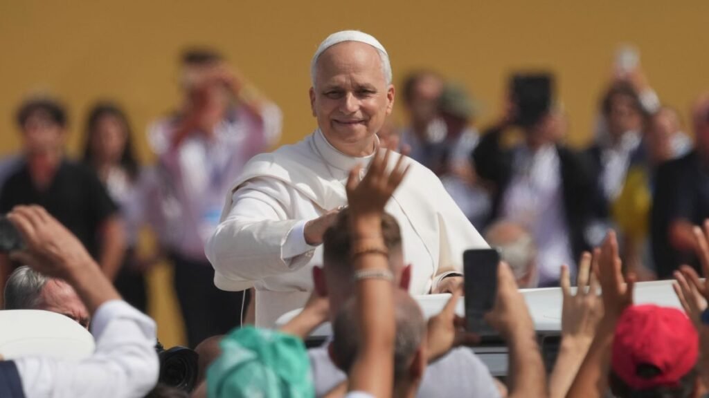 León XIV llama a la esperanza y paz a los jóvenes afectados por conflictos en Gaza y Ucrania