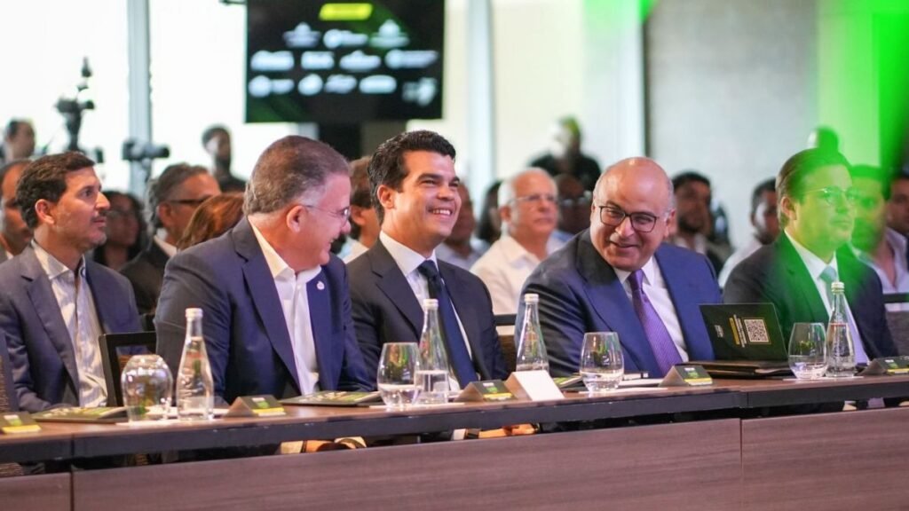 Wellington Arnaud destaca como panelista en la cumbre AgroTech 2025