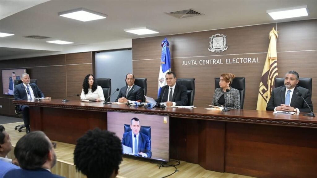JCE desmiente que empresa adjudicada para la nueva cédula sea haitiana