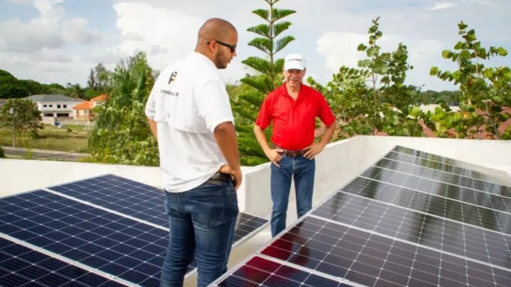 Denuncian nuevo “impuesto al sol” de 25 % que afectaría a usuarios con paneles solares