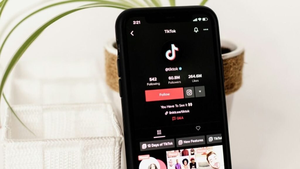 TikTok niega que su plataforma tenga un diseño adictivo y enfrenta presión de la Unión Europea