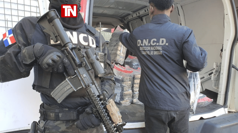 Incautan Cuatro Paquetes de Presunta Cocaína en el Puerto de Santo Domingo