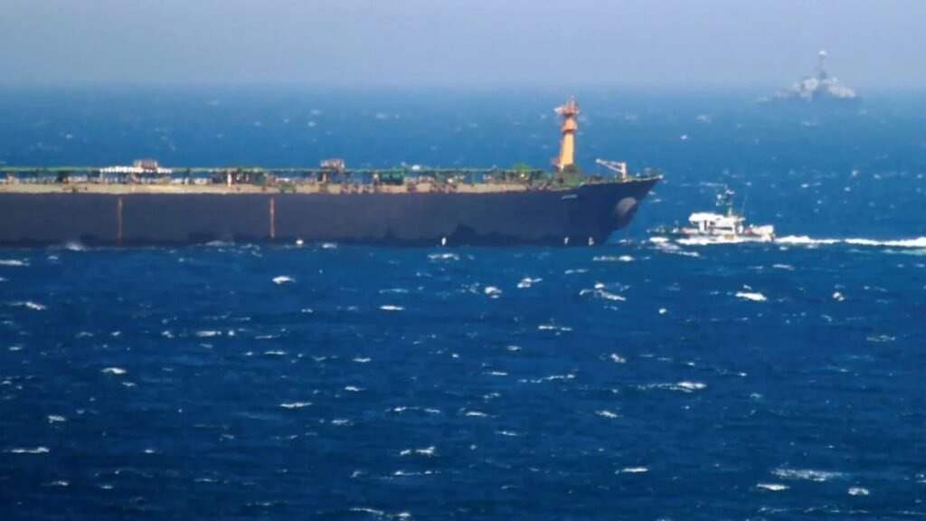 EE. UU. busca interceptar un tercer petrolero cerca de Venezuela, según medios