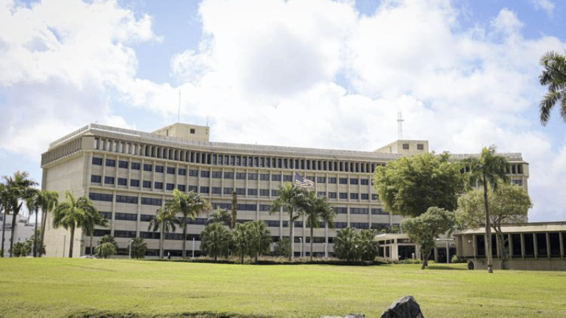 Sentencian a tres personas en Puerto Rico por extorsionar a inmigrantes dominicanos