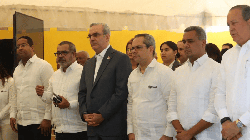 PRESIDENTE LUIS ABINADER INAUGURA PRIMERA UNIDAD DE INTERVENCIÓN TERAPÉUTICA TERRITORIAL EN EL ENSANCHE LUPERÓN