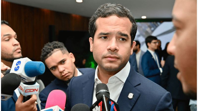 Senador Omar Fernández urge fortalecer seguridad fronteriza tras retiro de financiamiento de EE.UU. a misión de paz en Haití